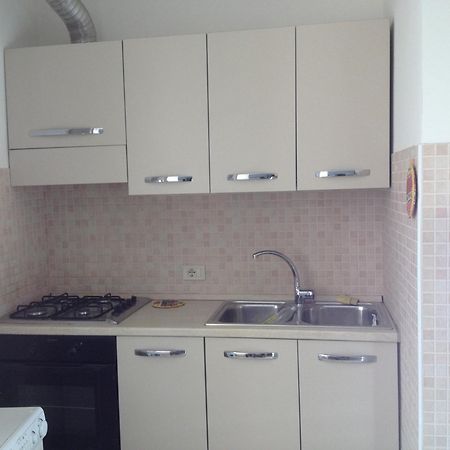 Residence Villa Carmen Fronte Mare A 50 Mt Пиетра Лигуре Екстериор снимка