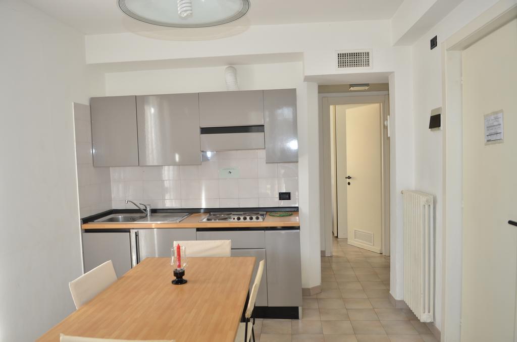 Residence Villa Carmen Fronte Mare A 50 Mt Пиетра Лигуре Екстериор снимка