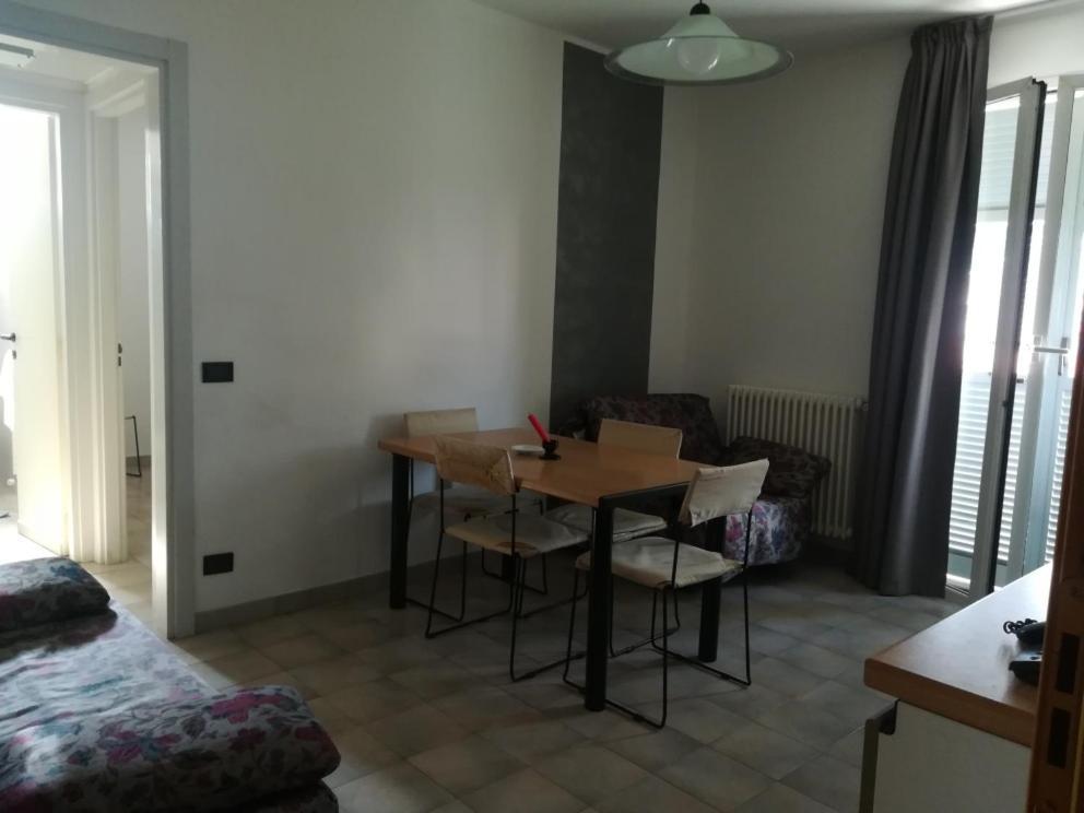 Residence Villa Carmen Fronte Mare A 50 Mt Пиетра Лигуре Екстериор снимка