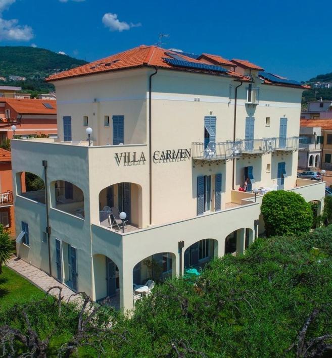 Residence Villa Carmen Fronte Mare A 50 Mt Пиетра Лигуре Екстериор снимка