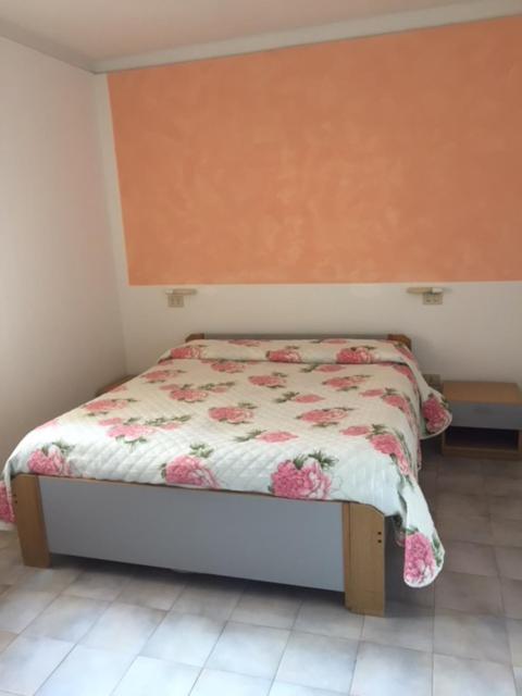 Residence Villa Carmen Fronte Mare A 50 Mt Пиетра Лигуре Екстериор снимка