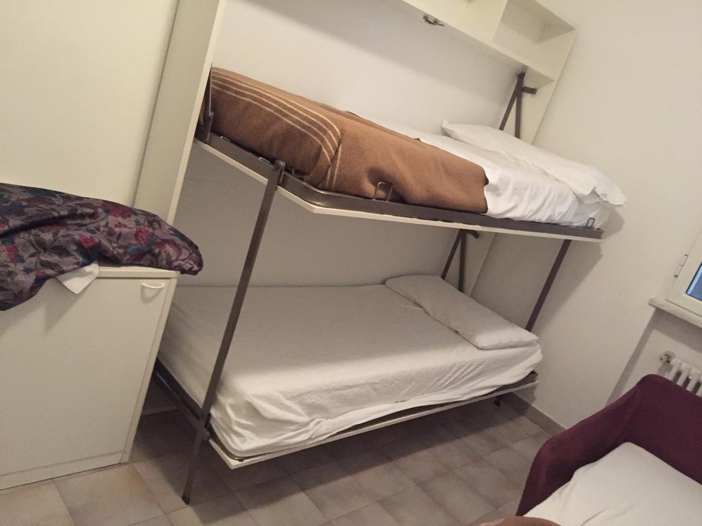 Residence Villa Carmen Fronte Mare A 50 Mt Пиетра Лигуре Екстериор снимка